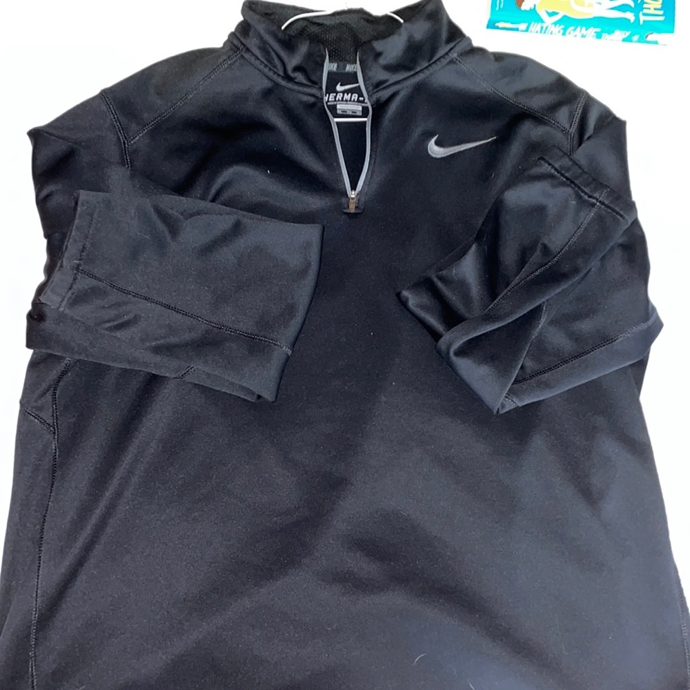 NIKE therma-fit quarter zip- mens